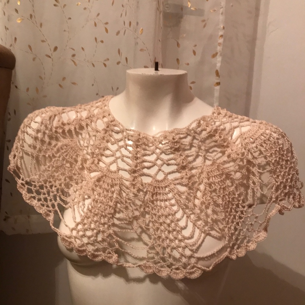 Women's choker